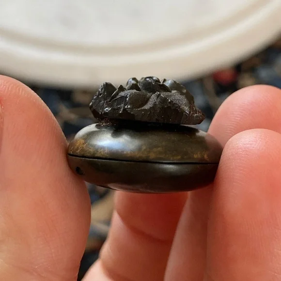 Antique Victorian Gutta Percha/Vulcanite Carved Floral Locket w/Interior Glass - Picture 10 of 14